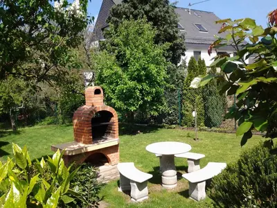 Ein Garten an der Unterkunft Ferienwohnung Hilger