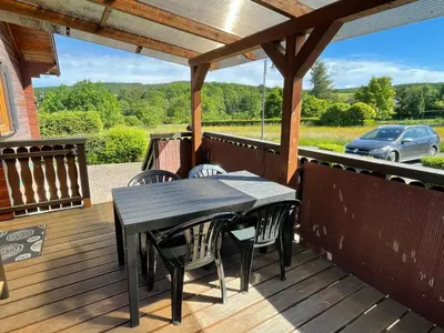 Ein Balkon oder eine Terrasse in der Unterkunft Holiday Home Löwenzahn by Interhome