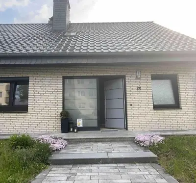 Das Gebäude in dem sich die Ferienwohnung befindet