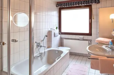 Ein Badezimmer in der Unterkunft Ferienweingut Andrae-Goebel