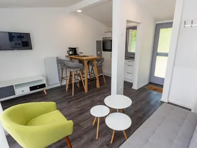 Küche/Küchenzeile in der Unterkunft Bungalow auf dem Campingpark Waxweiler