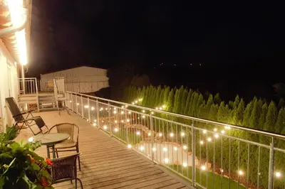 Ein Balkon oder eine Terrasse in der Unterkunft Zum süßen Stollen