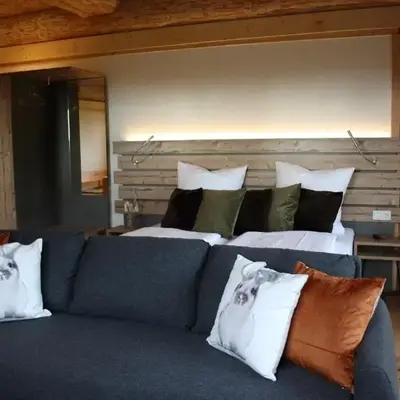 Waldzeit Lodge - Ferienwohnung Hase