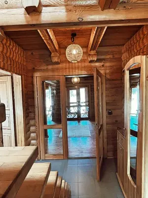 Ein Sitzbereich in der Unterkunft Dein gemütliches Waldhaus im Soonwald