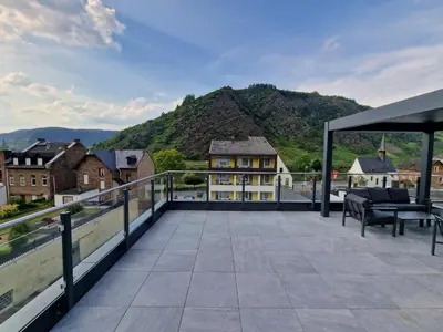 Ein allgemeiner Bergblick oder ein Berglick von der Ferienwohnung aus