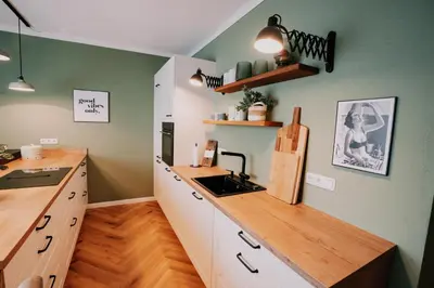 Küche/Küchenzeile in der Unterkunft Soonwald Loft I Garten I Kamin I riesige Wohnküche