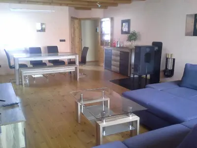 Ein Sitzbereich in der Unterkunft Ferienwohnung Stablo