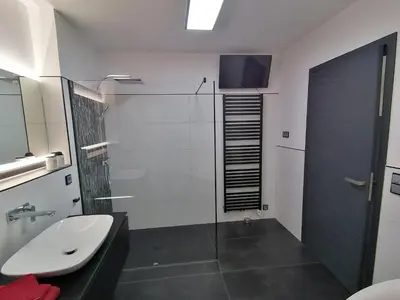 Ein Badezimmer in der Unterkunft FeWo Excellence Juwel