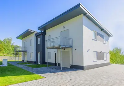 Das Gebäude in dem sich die Ferienwohnung befindet