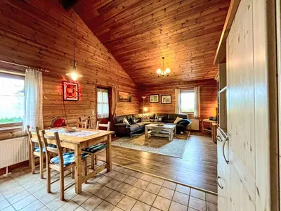 Ein Sitzbereich in der Unterkunft Holiday Home Schöne Aussicht by Interhome