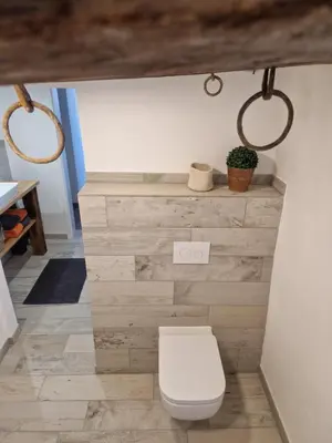 Ein Badezimmer in der Unterkunft RawertsRefugium