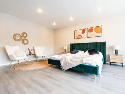 Ein Bett oder Betten in einem Zimmer der Unterkunft Design Apartment zentral für 6 in Andernach: Ausblick, WiFi, Küche