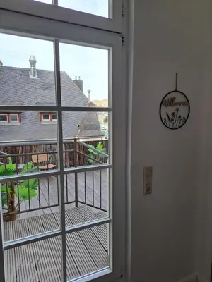Ein Balkon oder eine Terrasse in der Unterkunft Blick zum Brückentor
