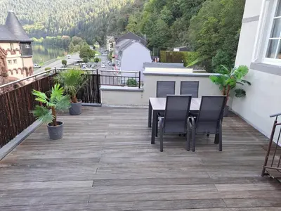 Ein Balkon oder eine Terrasse in der Unterkunft Blick zum Brückentor