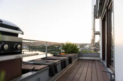 Ein Balkon oder eine Terrasse in der Unterkunft Penthouse Wohnung mit schönem Moselblick in Metternich