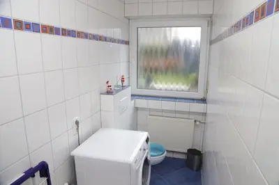 Ein Badezimmer in der Unterkunft INDIVIDUAL APARTMENTS - Zentrale, ruhige Wohnung in Innenstadt - Küche, Parkplatz, Terrasse, SmartTV, Netflix