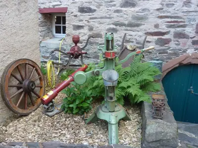 Ein Garten an der Unterkunft Ferienhaus Am Moselstausee