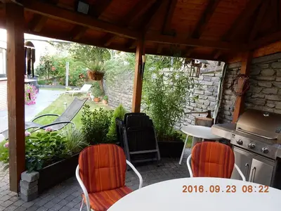 Ein Garten an der Unterkunft Mosel-Panorama