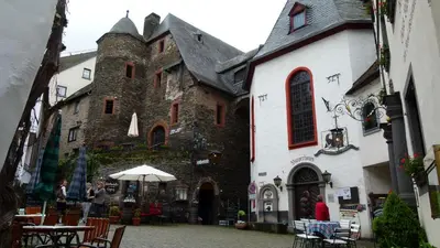 Das Gebäude in dem sich die Pension befindet