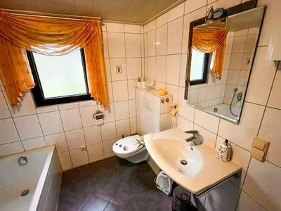 Ein Badezimmer in der Unterkunft Ferienwohnung im Mittelrheintal, Traumschleife & Rheinsteig Wanderwege!