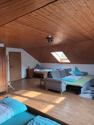Ein Sitzbereich in der Unterkunft Gästehaus A21