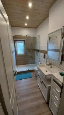 Ein Badezimmer in der Unterkunft Haus Rheinglück 