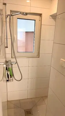 Ein Badezimmer in der Unterkunft Vinaring Homestay