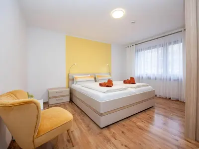Ein Bett oder Betten in einem Zimmer der Unterkunft Tranquil apartment in Zell-Kaimt