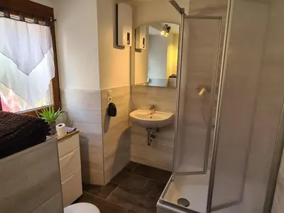 Ein Badezimmer in der Unterkunft Haus Kurtrier