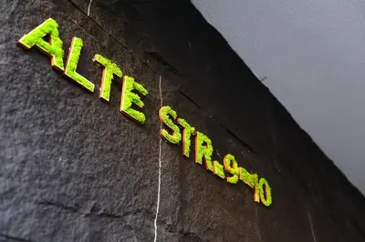 Ein Zertifikat, Auszeichnung, Logo oder anderes Dokument, das in der Unterkunft JAM Apartments ausgestellt ist