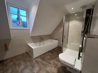 Ein Badezimmer in der Unterkunft Zentrale große Wohnung in Prüm für erholsamen Urlaub
