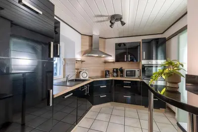 Küche/Küchenzeile in der Unterkunft Lava-Lodge (Ferienhaus)