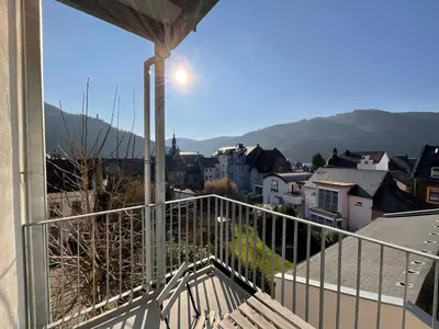 Ein allgemeiner Bergblick oder ein Berglick von der Ferienwohnung aus