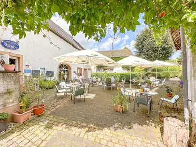 Ein Garten an der Unterkunft Enjoy 3