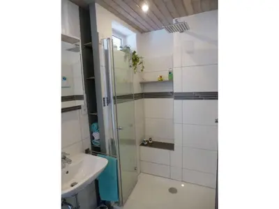 Ein Badezimmer in der Unterkunft Vakantie in het dorp