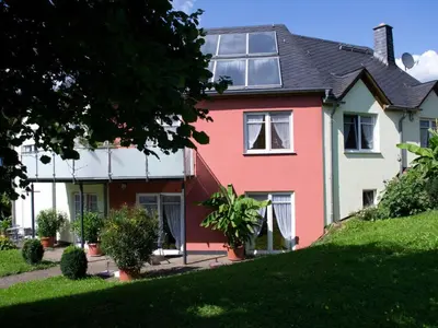 Ein Garten an der Unterkunft Mühlenhof - Müller Thurgau