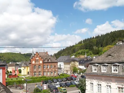 Ein allgemeiner Bergblick oder ein Berglick von der Ferienwohnung aus