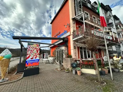 Das Gebäude in dem sich die Pension befindet