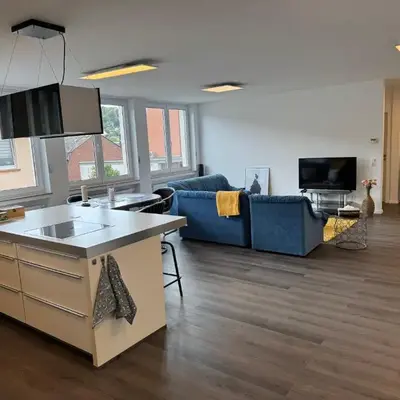 Tolle helle & ruhige 125 qm Whg. nähe Zentrum I-O