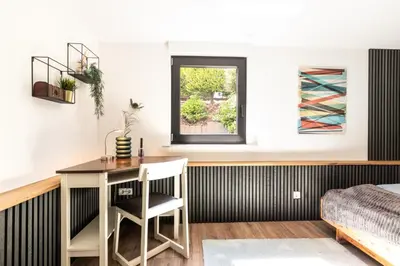 Ein Sitzbereich in der Unterkunft Eifelbergversteck Große und moderne Einliegerwohnung in Mayen