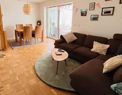 Ein Sitzbereich in der Unterkunft Ferienwohnung Kleinmann in Kordel