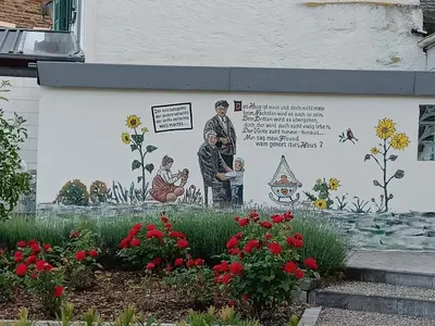 Ein Garten an der Unterkunft Ferienwohnung Moselstrand