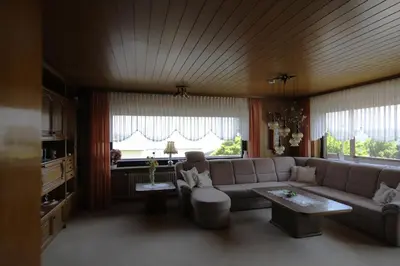 Ein Sitzbereich in der Unterkunft Ferienwohnung Rheinblick