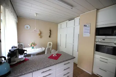 Küche/Küchenzeile in der Unterkunft Ferienwohnung Rheinblick