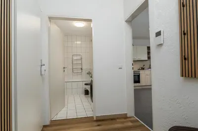 Küche/Küchenzeile in der Unterkunft Elbling Appartement for 2 People - Billiards - Balcony with Mosel View - Parking - Wine Barrel Bar - Fully Equipped Kitchen - Netflix - WaipuTV - 3 km from Cochem