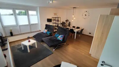 Ein Sitzbereich in der Unterkunft Wohnung in Mülheim-Kärlich
