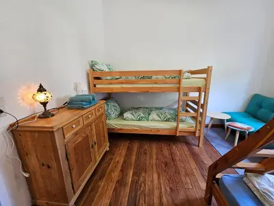 Ein Bett oder Betten in einem Zimmer der Unterkunft Alte Schule Kail - Wohnung 1