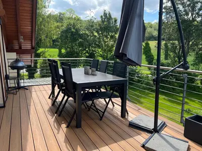 Ein Balkon oder eine Terrasse in der Unterkunft Chez Ellie- Ferienwohnung Nähe Nürburgring, Rhein, Ahr, Eifel