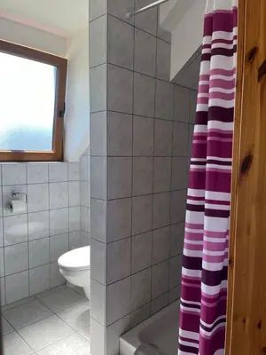 Ein Badezimmer in der Unterkunft Haus Loreley