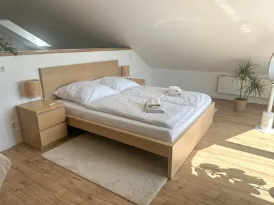 Ein Bett oder Betten in einem Zimmer der Unterkunft Loft mit Blick über Koblenz u Festung Nähe BWZK